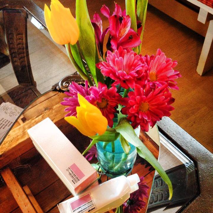 Davines Anti Ageing Handcream and flowers